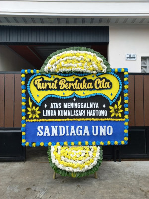 Papan Bunga Duka di Sengkol